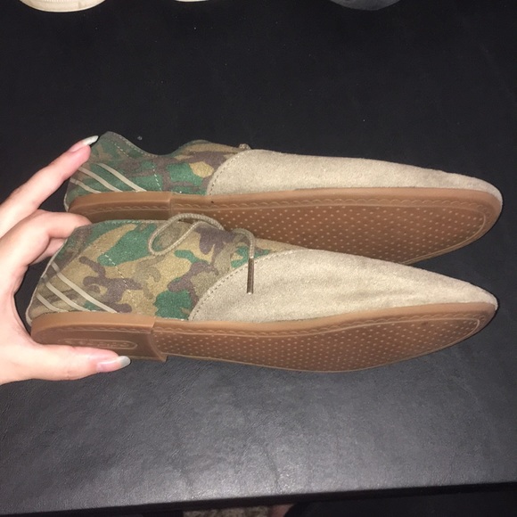 Adidas NEO Camo Shoes - Picture 3 of 5